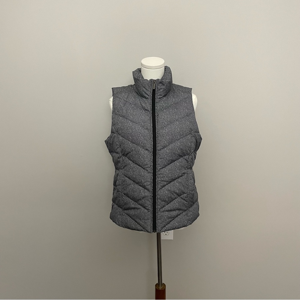 Lands End Puffer Vest Down Feathers Full Zip Quilted Chevron Pockets Black White